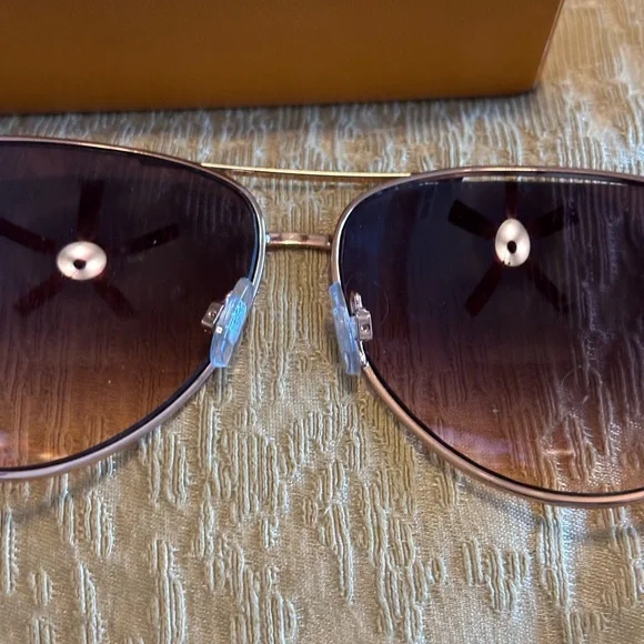 Stylish Aviator Sunglasses with Brown Lenses by Liz Claiborne - Picture 7 of 7